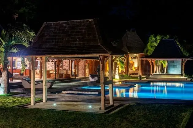 Villa, 4 Yatak Odası, Sigara İçilebilir, Kişiye Özel Havuzlu