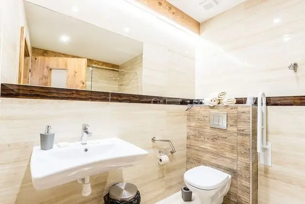 Dubleks, Asma Kat (102, 103)