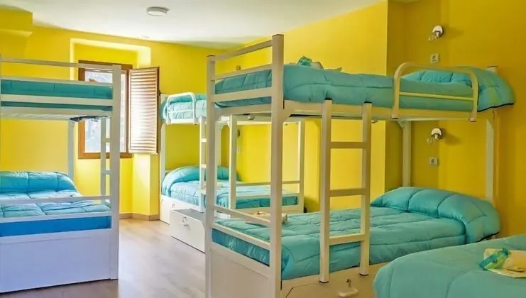 Family Oda (Two Private Bathrooms - Accessible)