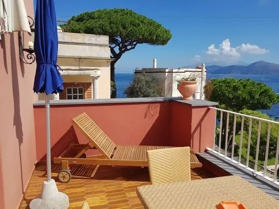 Economy Tek Büyük Yataklı Oda, Deniz Manzaralı (con terrazzo)