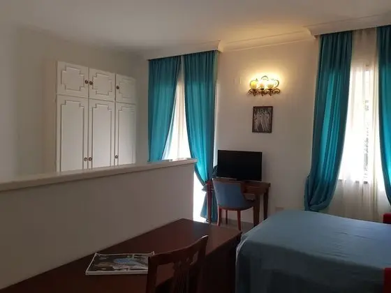 Superior Tek Büyük Yataklı Oda, Bahçe Manzaralı