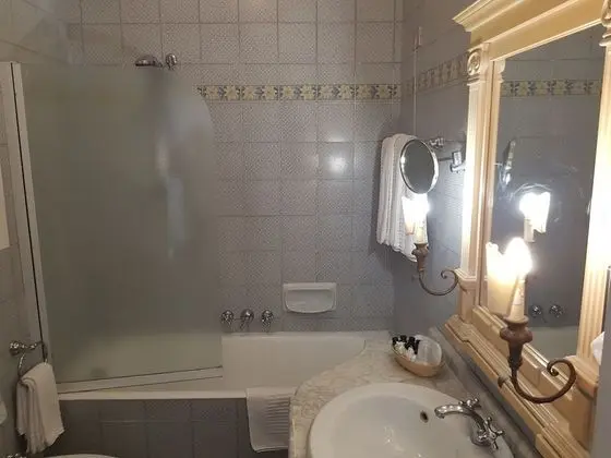 Superior Tek Büyük Yataklı Oda, Bahçe Manzaralı