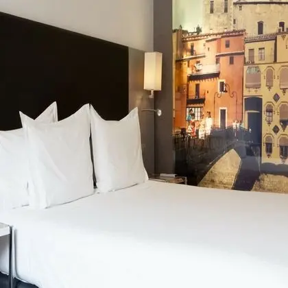 Standard Tek Büyük Yataklı Oda (with extra bed)
