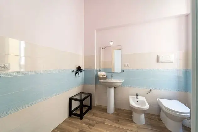 Business Tek Büyük Yataklı Oda, Özel Banyo, Şehir Manzaralı (Vista Città bagno interno)