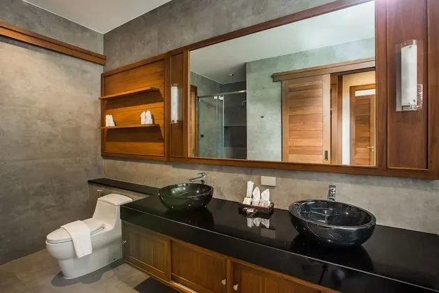 4-Bedroom Villa with Private Pool