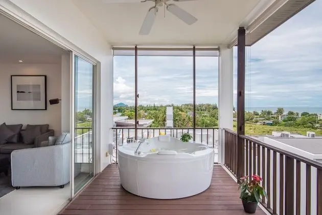 Seaview Sky Villa