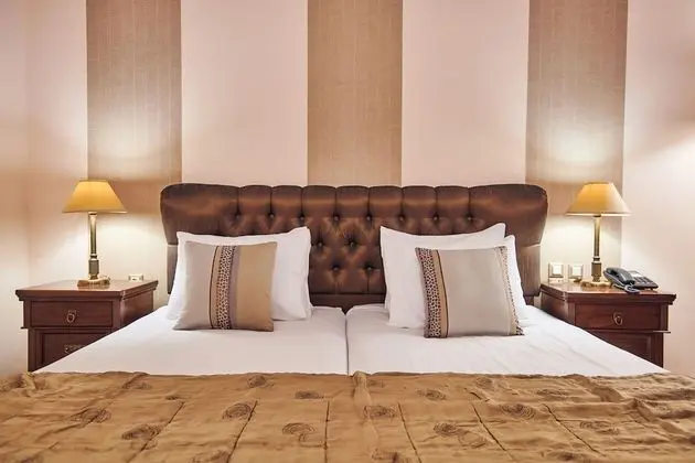 Junior Suite with Pool and Sea View