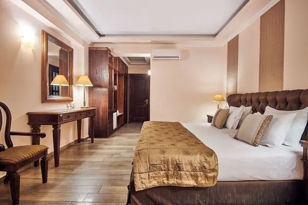 Junior Suite with Pool and Sea View