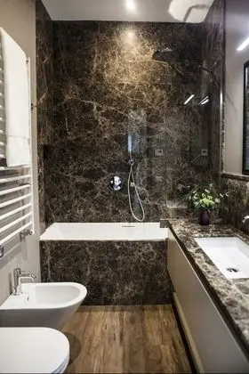 Basic Tek Büyük Yataklı Oda, Özel Banyo, Kanal Manzaralı (External)