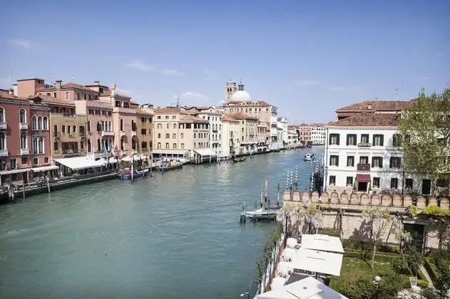 Classic Tek Büyük Yataklı Oda, Kanal Manzaralı