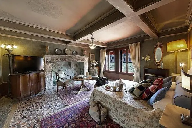 Royal Süit, Kanal Manzaralı (Pisani)