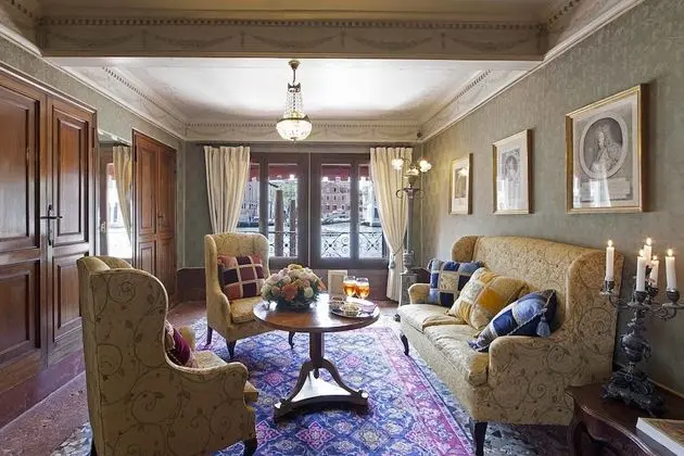 Royal Süit, Kanal Manzaralı (Pisani)