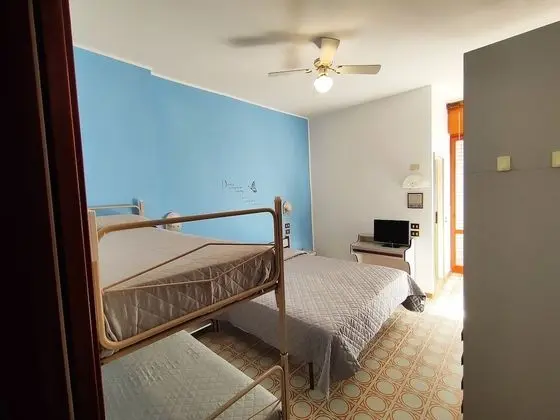 Standard Dört Kişilik Oda, Kısmi Deniz Manzaralı