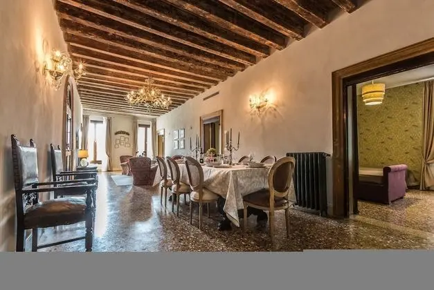 Apart Daire, 5 Yatak Odası