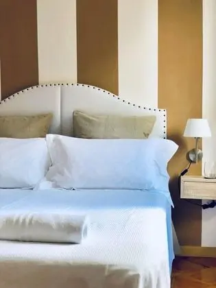 Comfort Tek Büyük Yataklı Oda (21)