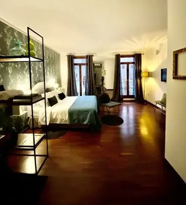 Deluxe Tek Büyük Yataklı Oda (11)