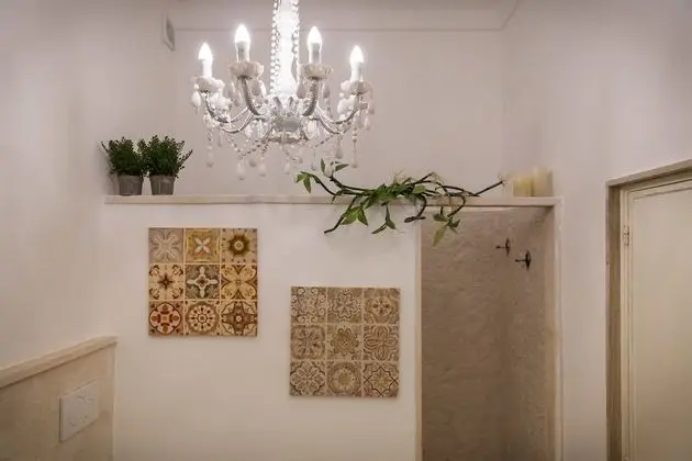 Deluxe Tek Büyük veya İki Ayrı Yataklı Oda, Teras, Bahçe Manzaralı