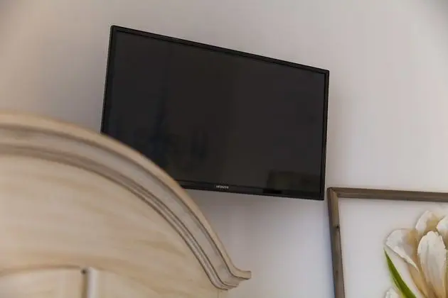 Deluxe Tek Büyük Yataklı Oda, Balkon, Bahçe Manzaralı