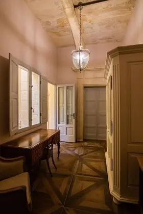 Superior Tek Büyük Yataklı Oda, Banyolu/Duşlu ( King Room with balcony)