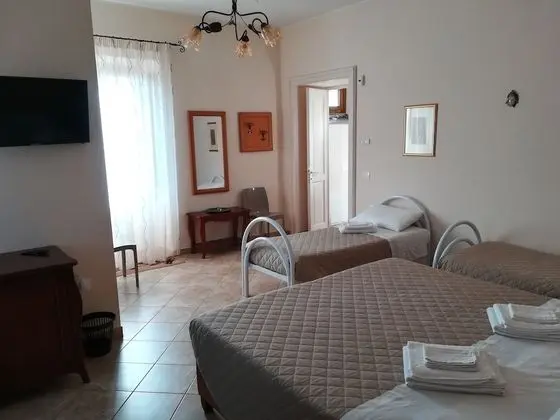 Üç Kişilik Oda (with Extra Bed)