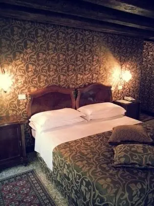 Classic Tek Büyük veya İki Ayrı Yataklı Oda