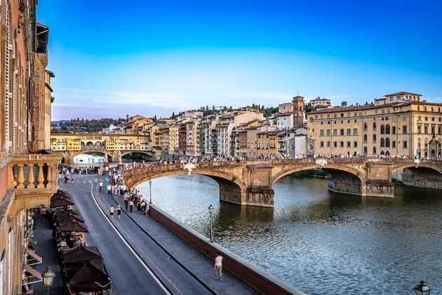 Deluxe Tek Büyük veya İki Ayrı Yataklı Oda, Nehir Manzaralı