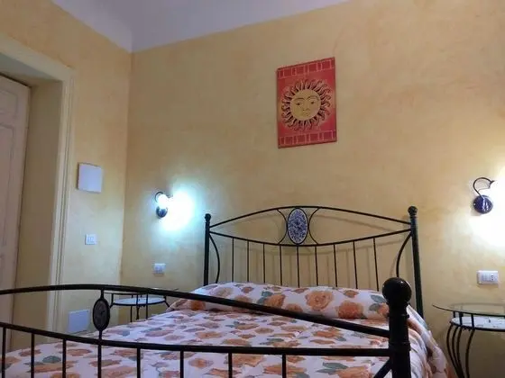 Economy Oda, 1 Büyük (Queen) Boy Yatak