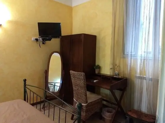 Economy Oda, 1 Büyük (Queen) Boy Yatak