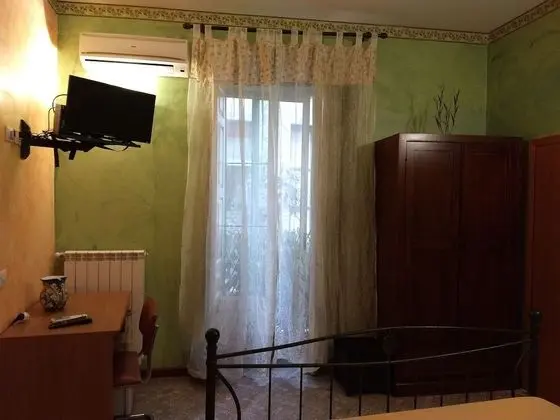 Economy Oda, 1 Büyük (Queen) Boy Yatak