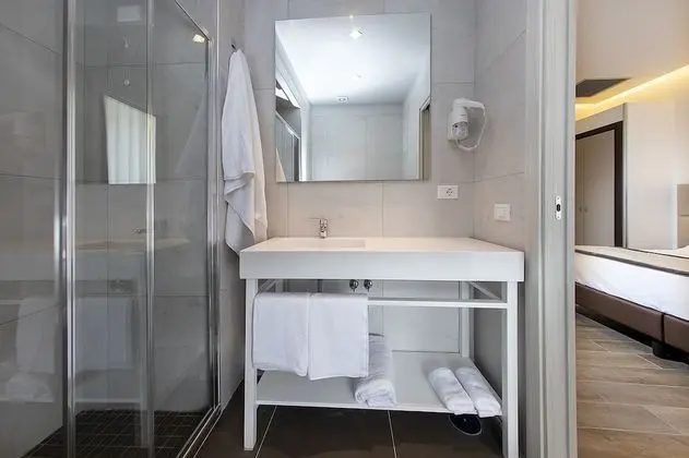 Superior Dört Kişilik Oda