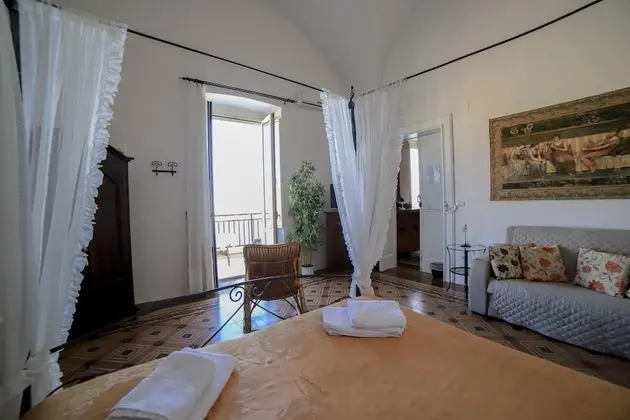 Comfort Tek Büyük Yataklı Oda, Balkon, Deniz Manzaralı