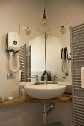 Tek Büyük Yataklı Oda, Balkon