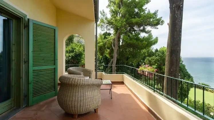 Garden Double room with sea view and terrace