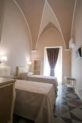 Deluxe Tek Büyük Yataklı Oda (Camera 3)
