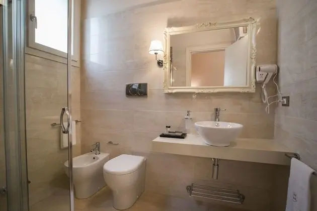 Deluxe Üç Kişilik Oda (Camera 4)