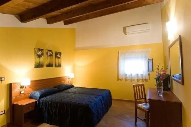 Standard Dört Kişilik Oda