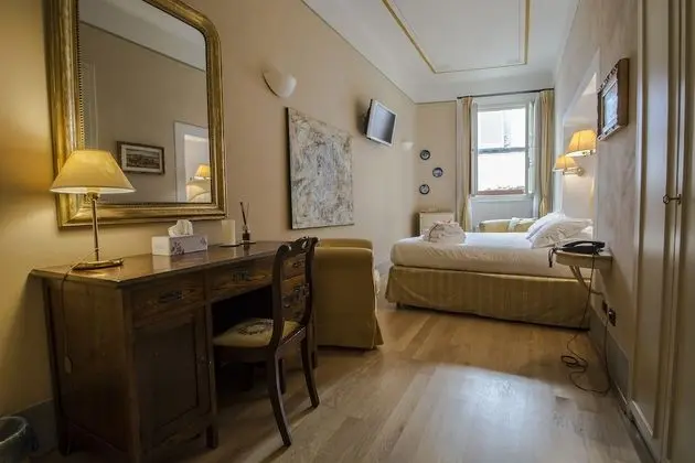 Standard Tek Büyük veya İki Ayrı Yataklı Oda