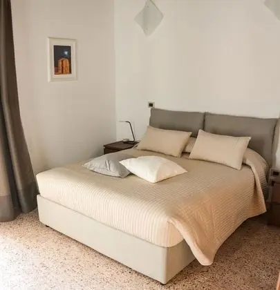 Tek Büyük Yataklı Oda, Balkon