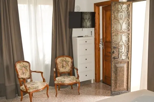 Tek Büyük Yataklı Oda, Balkon