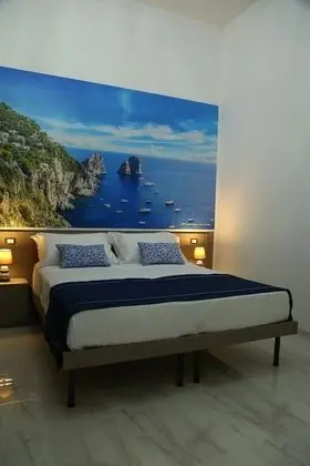 Tek Büyük Yataklı Oda (Capri)
