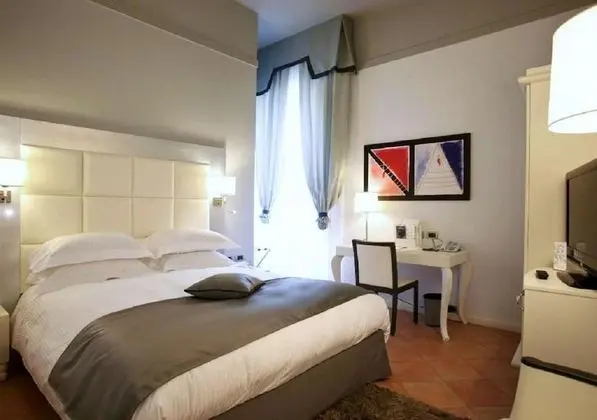 Family Oda, 1 Büyük (Queen) Boy Yatak