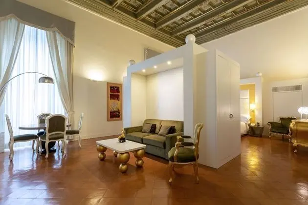 Junior Süit, 1 En Büyük (King) Boy Yatak