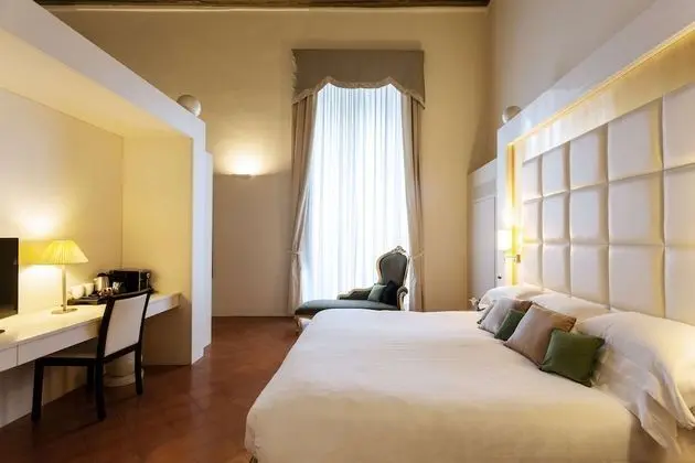 Junior Süit, 1 En Büyük (King) Boy Yatak