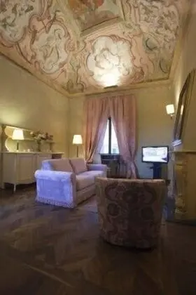 Deluxe Süit, Sıcak Su Küveti