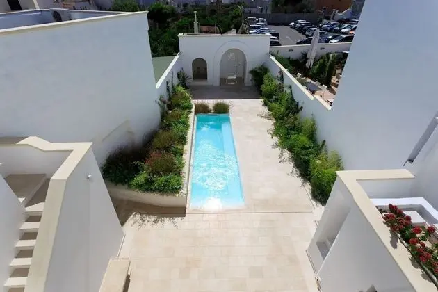 Üç Kişilik Oda, Bahçe Manzaralı