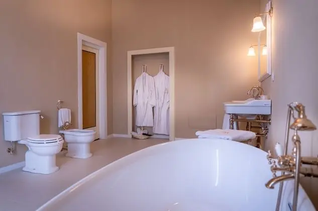 Senior Stüdyo Süit, 1 En Büyük (King) Boy Yatak, Avlu Manzaralı