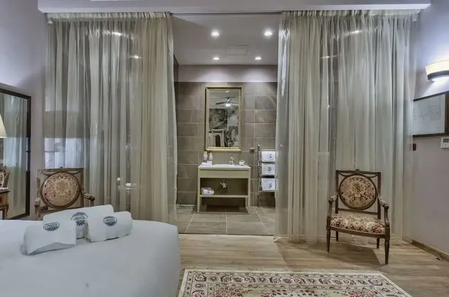 Deluxe Tek Büyük veya İki Ayrı Yataklı Oda
