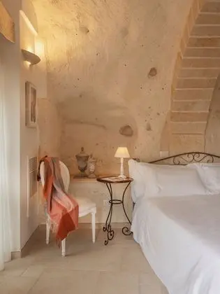 Tek Büyük Yataklı Oda (Grotta)