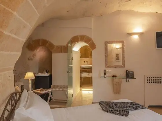 Tek Büyük Yataklı Oda (Grotta)