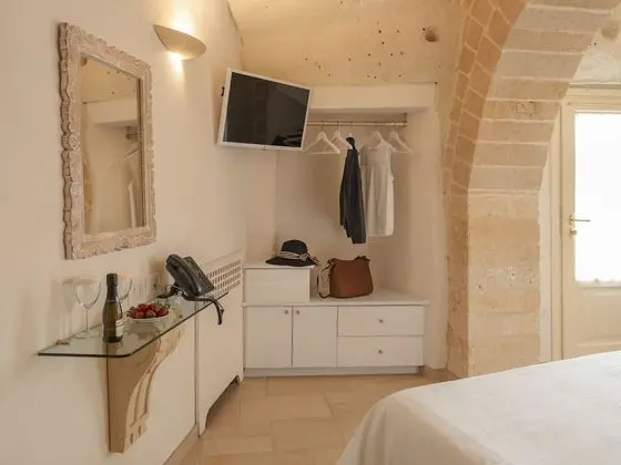 Tek Büyük Yataklı Oda (Grotta)